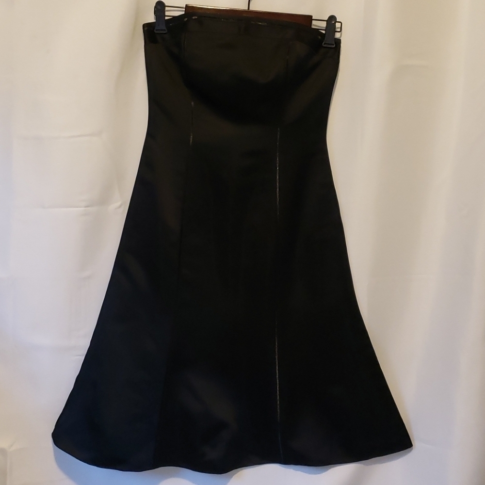 Ann Taylor black strapless satin dress Sz 0 #010 - Picture 5 of 15